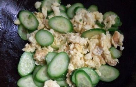 圆黄色瓜怎么吃,圆黄色瓜的多样食法探索