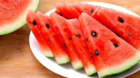 吃玫瑰瓜的视频素材 第2张 吃玫瑰瓜的视频素材 第2张